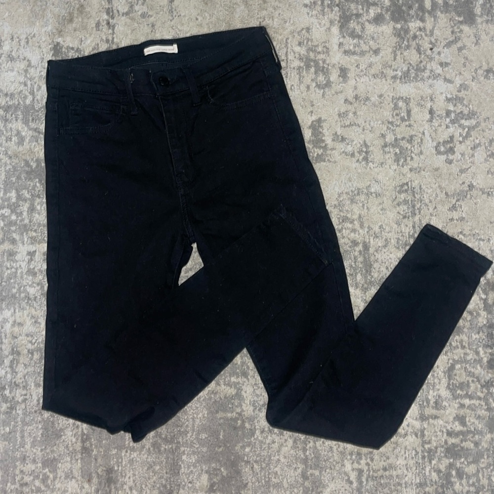 Levi’s 720 high rise strait Jean
